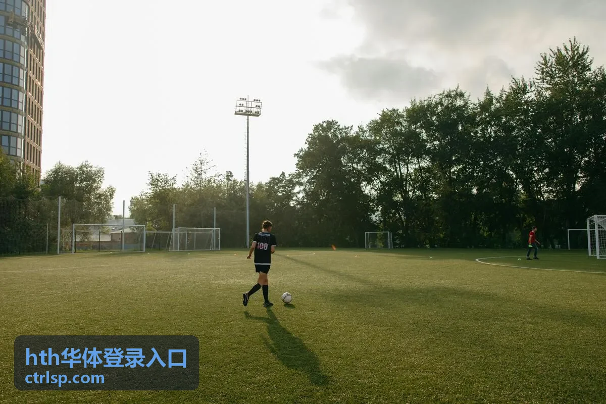 hth华体登录入口 周末田径公开赛分龄组赛程封面